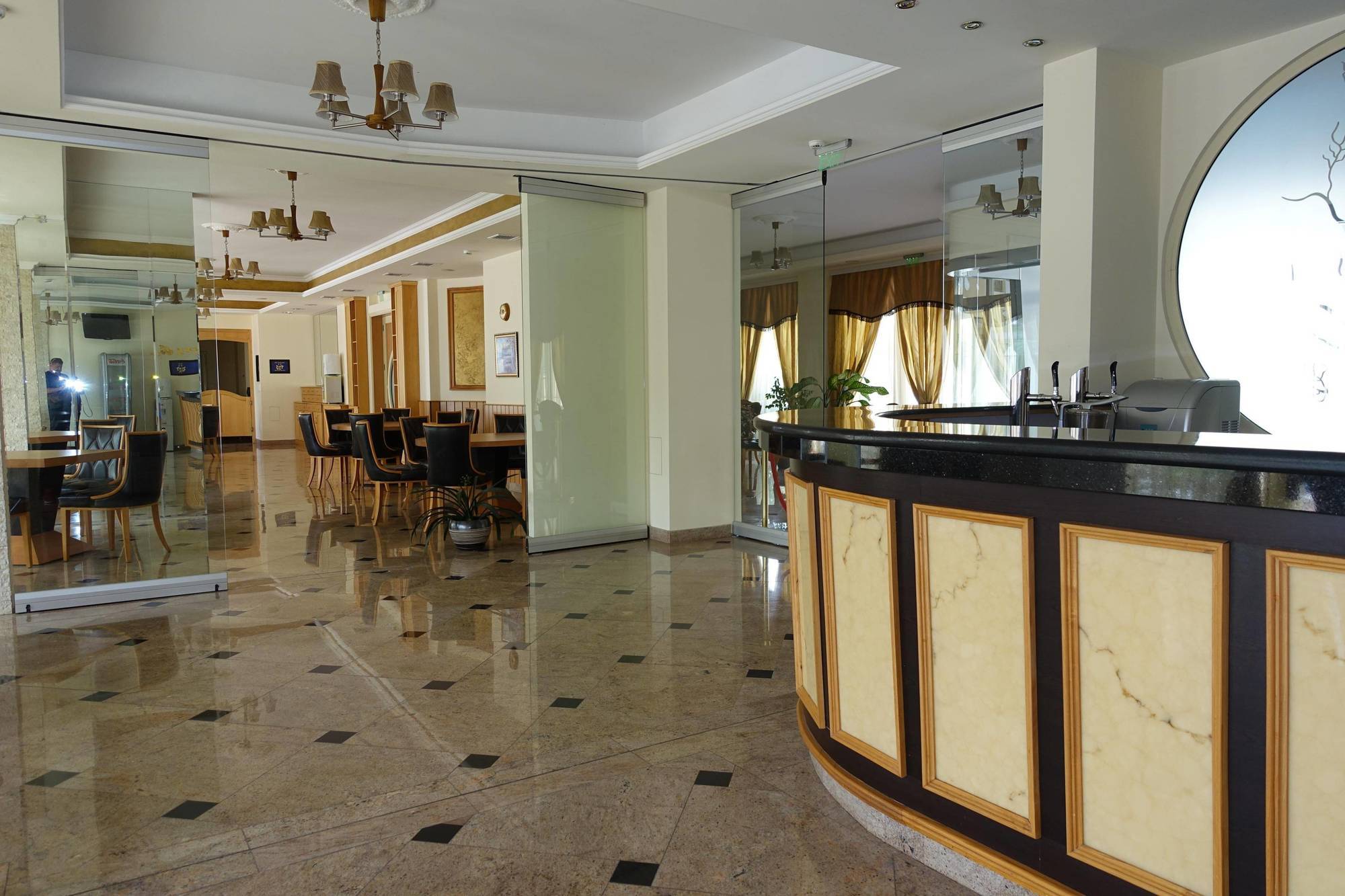 Hotel Incognito Pomorie Exterior foto